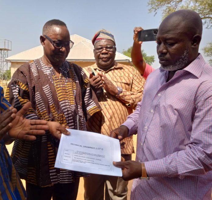 9f03e09e-d0bb-4846-bb53-6ae643135f39